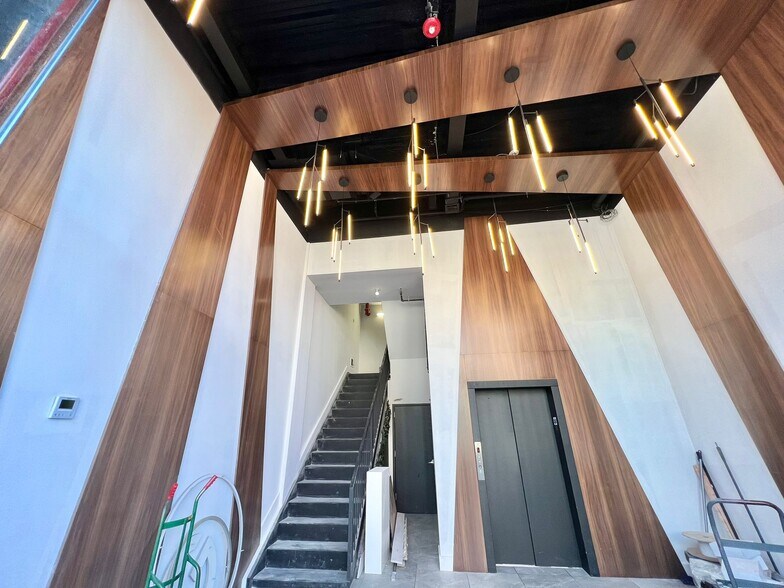 More Photos Of 84 14th St, Brooklyn Office For Lease