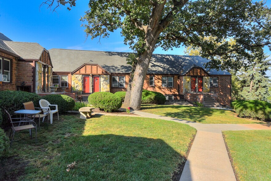 More Photos Of 816 N 36th St, Omaha Apartments For Sale