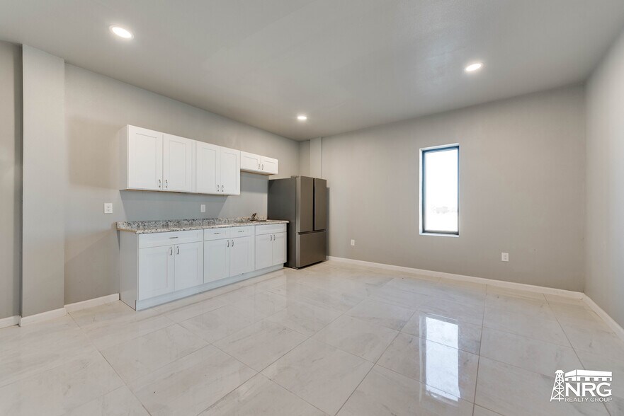 More Photos Of 2820 S FM 866, Odessa Manufacturing For Sale