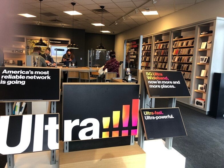 More Photos Of 3365 S Main St, Elkhart Freestanding For Sale