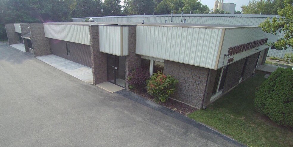 Primary Photo Of 2635 Hemstock St, La Crosse Office For Lease