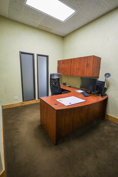 More Photos Of 2525 Nevada Ave N, Golden Valley Light Distribution For Sale