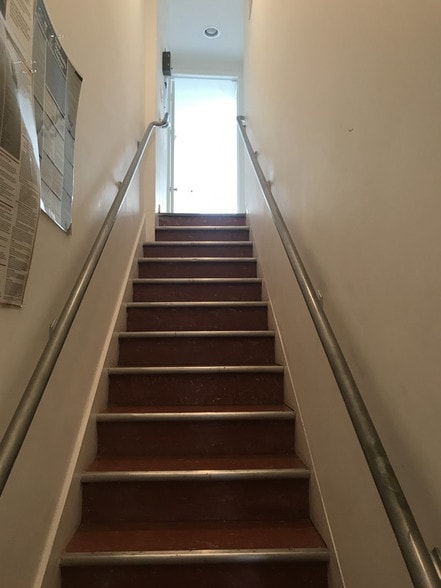 More Photos Of 355-359 Miracle Mile, Coral Gables Freestanding For Lease