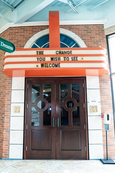 More Photos Of 1001 N Orange Ave, Orlando Coworking Space