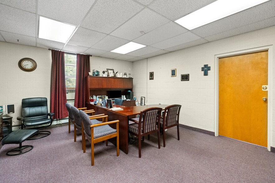 More Photos Of 6202 Dupont St, Flint Religious Facility For Sale