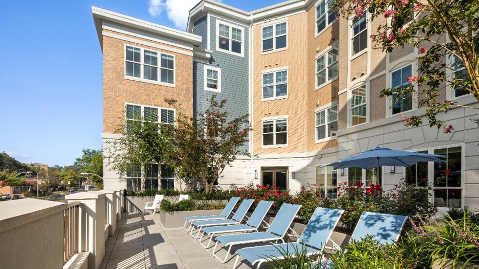 More Photos Of 100 Village Sq, Glen Cove Apartments For Lease