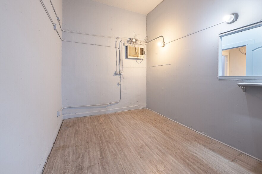 More Photos Of 1653 W Temple St, Los Angeles Storefront For Lease