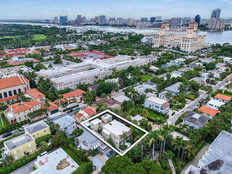 More Photos Of 212 Oleander Ave, Palm Beach Apartments For Sale