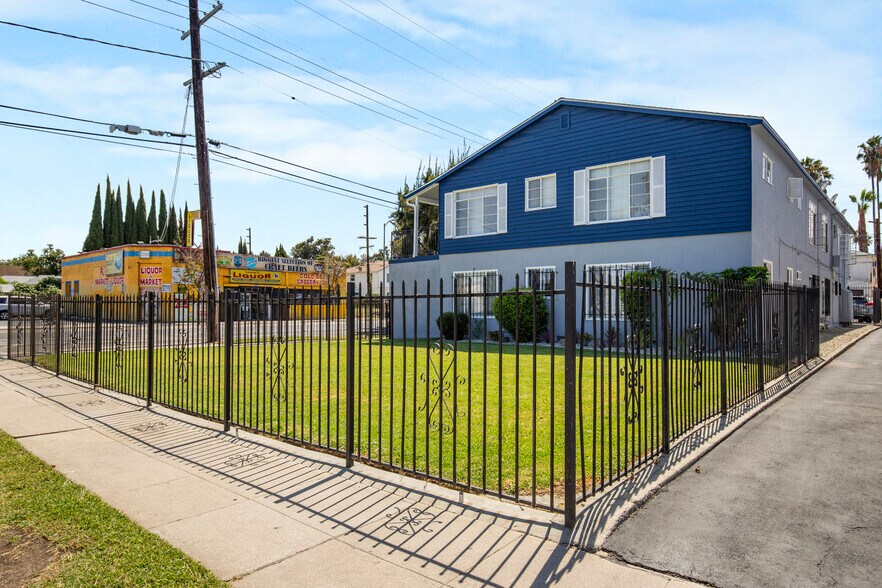 More Photos Of 3101 W 48th St, Los Angeles Apartments For Sale