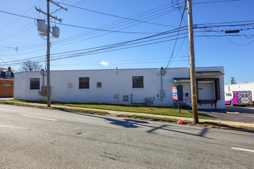 More Photos Of 50 N Harrison St, York Warehouse For Sale