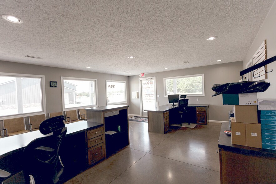 More Photos Of 1633 N Main St, Jamestown Auto Dealership For Sale