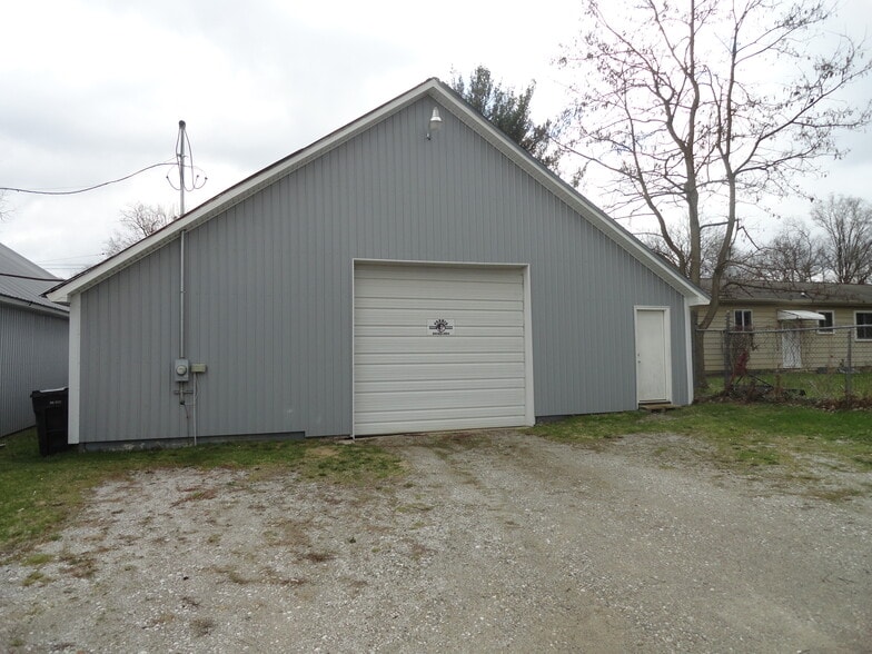 More Photos Of 3552-3556 Avon St, Hartland Medical For Sale