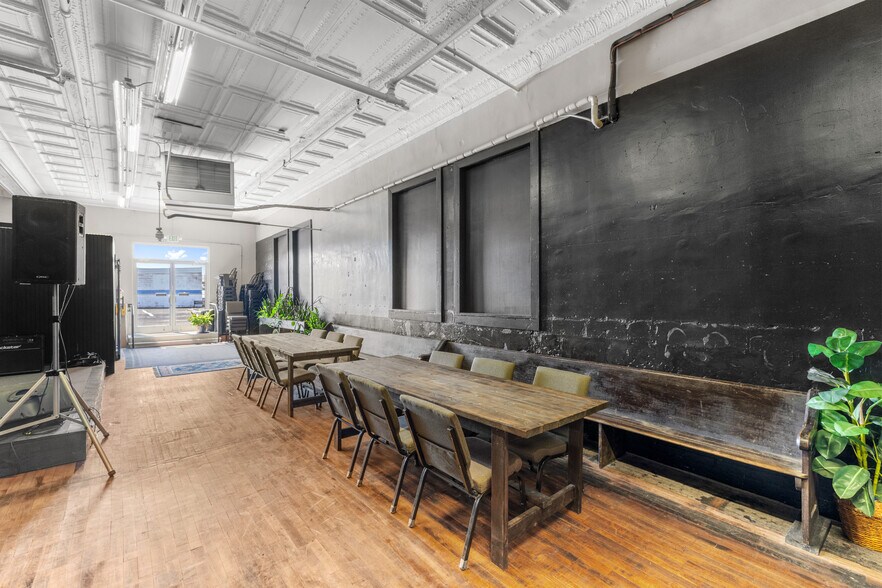 More Photos Of 120 N Elm St, Henderson Storefront Retail Residential For Sale