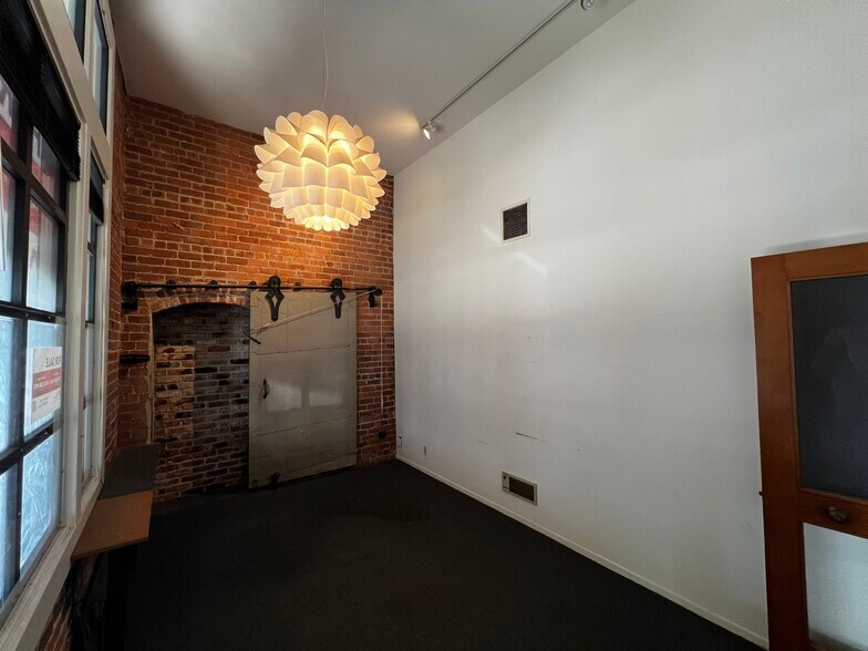 More Photos Of 1349 Larkin St, San Francisco Office For Sale