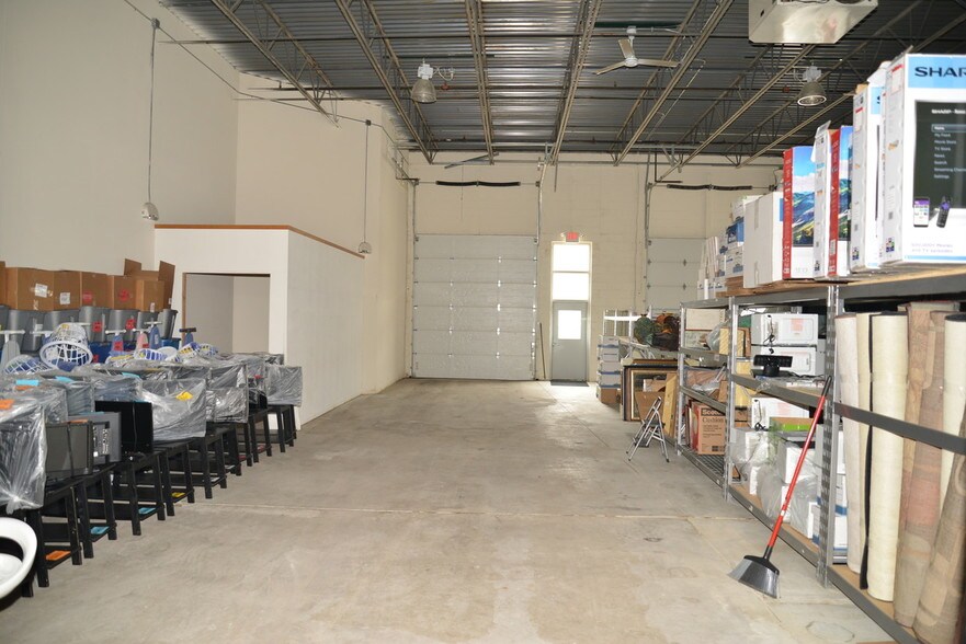 More Photos Of 1343 E Wisconsin Ave, Pewaukee Light Distribution For Lease