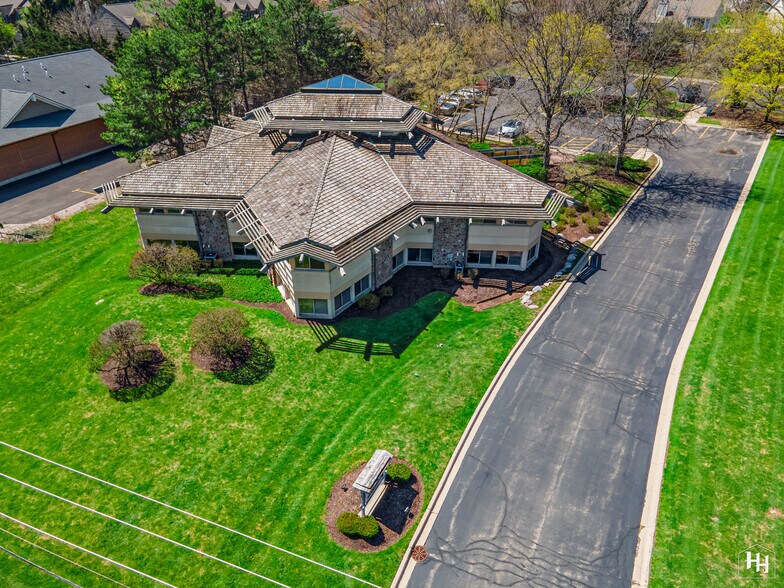 More Photos Of 970 McHenry Ave, Crystal Lake Medical For Sale