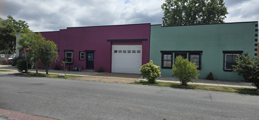 More Photos Of 405 Rhode Island St, Buffalo Light Distribution For Sale