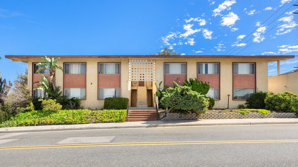 More Photos Of 1902 Flagler Ln, Redondo Beach Multifamily For Sale