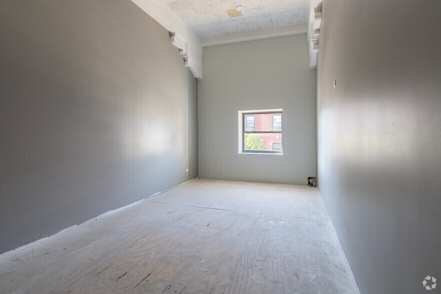 More Photos Of 4192 S Archer Ave, Chicago General Retail For Sale