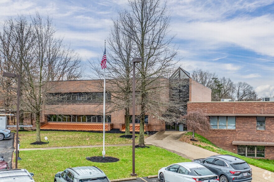 More Photos Of 115 Technology Dr, Pittsburgh Medical For Lease
