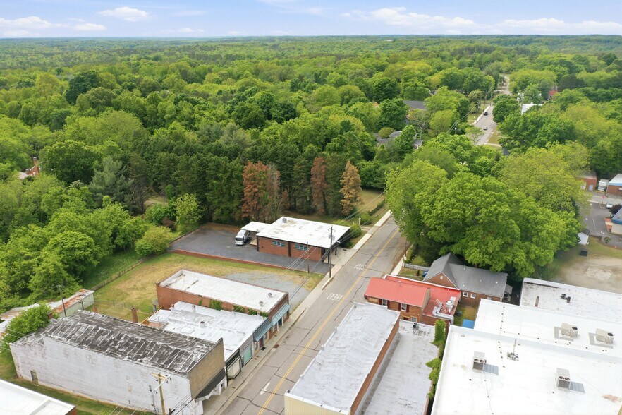 More Photos Of 43 Main W St, Yanceyville Office For Sale