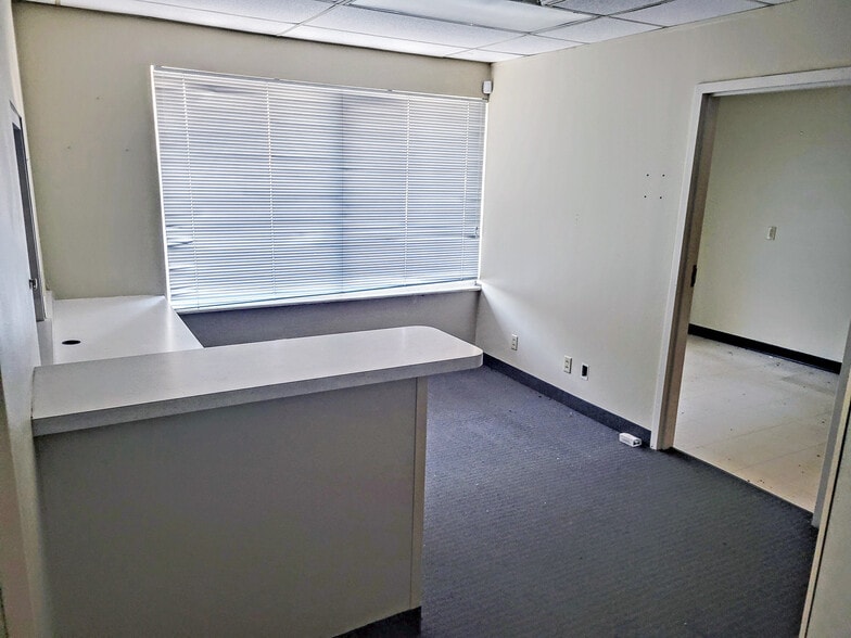 More Photos Of 4041 Mississippi Ave, Cahokia Loft Creative Space For Sale