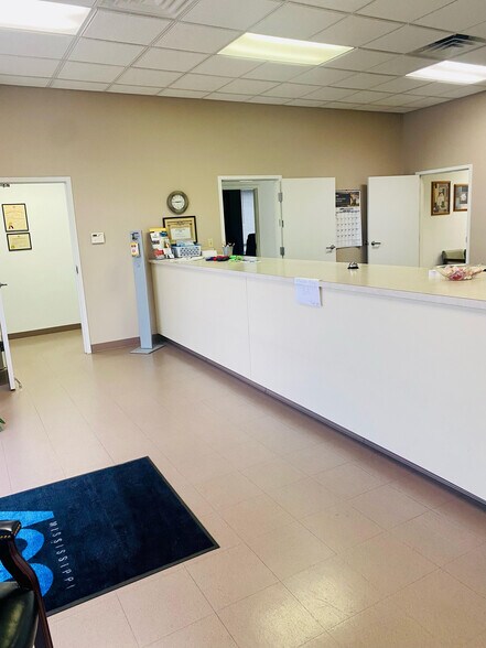 More Photos Of 12272 Intraplex Pky, Gulfport Office For Sale