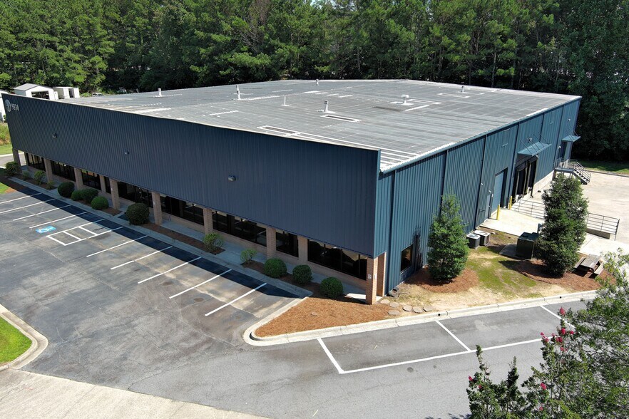 More Photos Of 9330 Industrial Ter, Alpharetta Warehouse For Lease