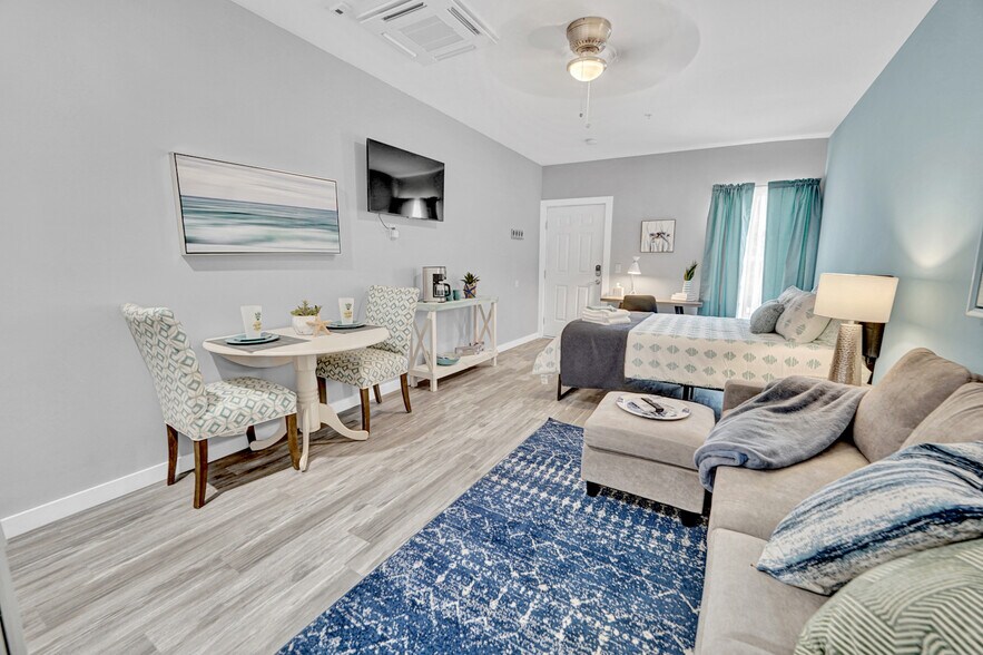 More Photos Of 8 Gipson Pl, Fort Walton Beach Hotel For Sale