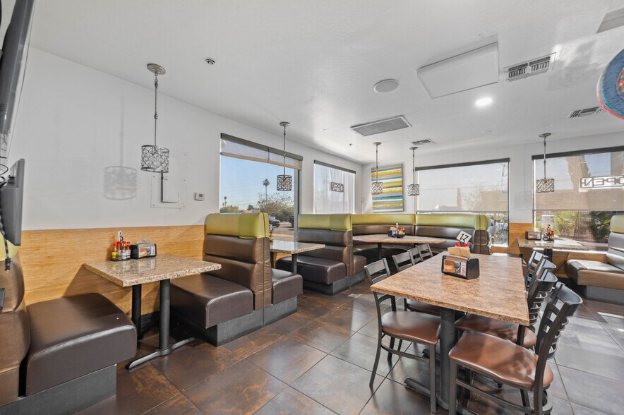 More Photos Of 5828 W Indian School Rd, Phoenix Restaurant For Sale