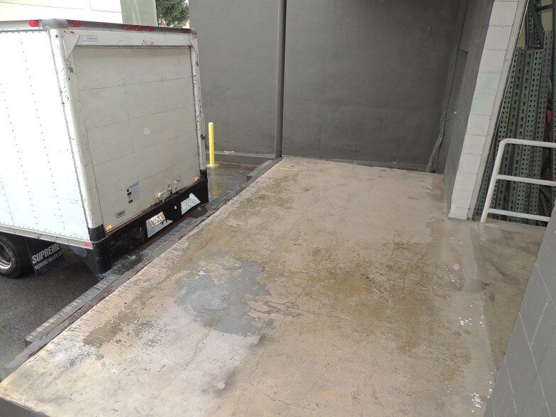 More Photos Of 706 A Ave, National City Freestanding For Lease