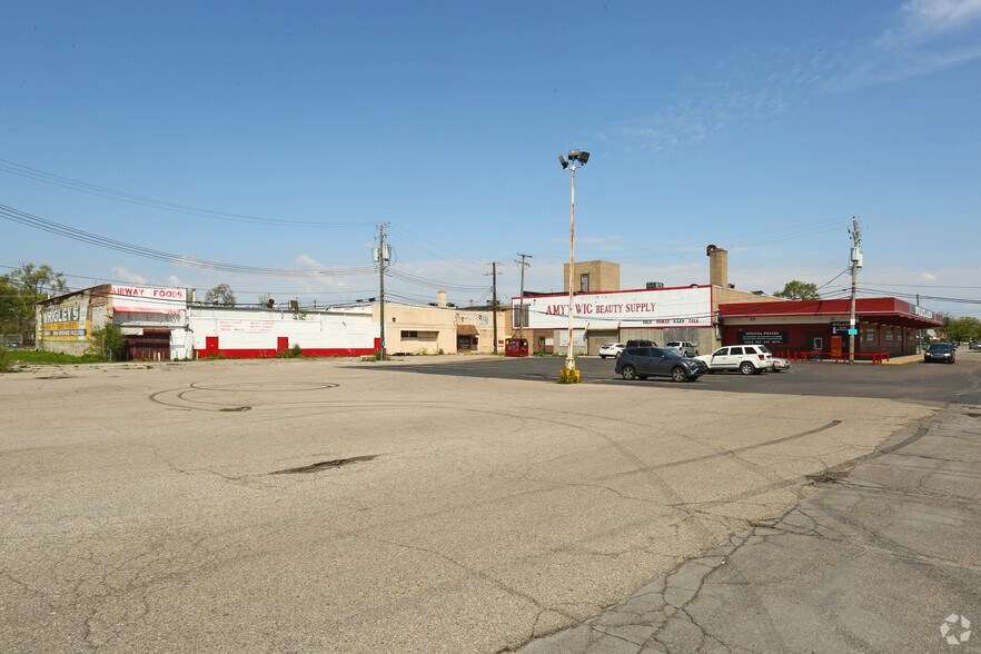 More Photos Of , Detroit General Retail For Sale