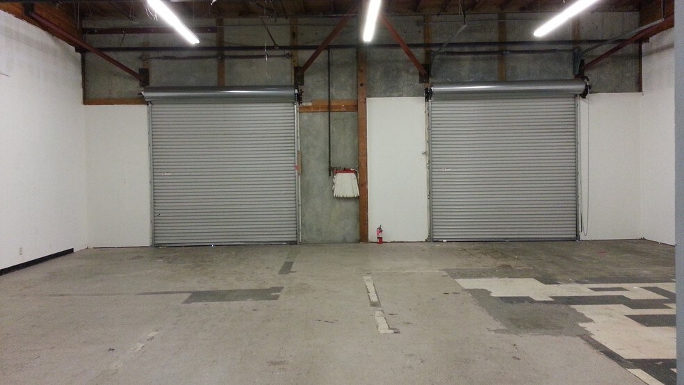 More Photos Of 833 Mahler Rd, Burlingame Warehouse For Lease