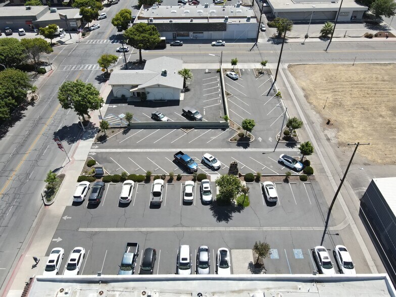 More Photos Of 425 W 7th St, Hanford Office For Sale