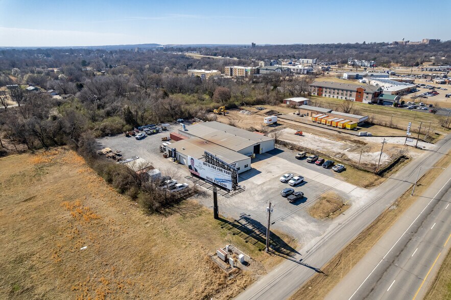 More Photos Of 2601 W Shawnee St, Muskogee Manufacturing For Sale