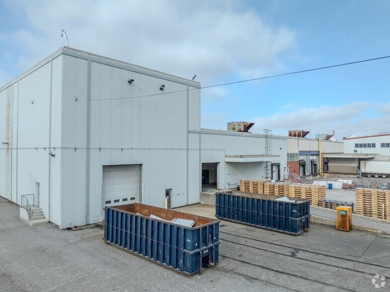 More Photos Of 450 Sherman Av N, Hamilton Industrial For Lease