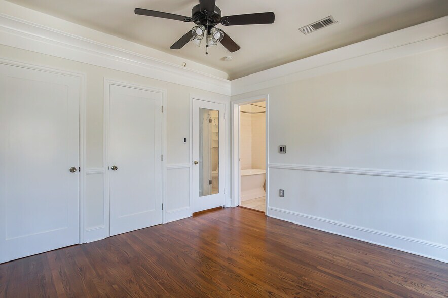 More Photos Of 1074 S Genesee Ave, Los Angeles Apartments For Sale