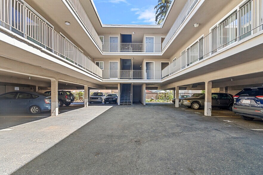 More Photos Of 1715 Central Ave, Alameda Apartments For Sale