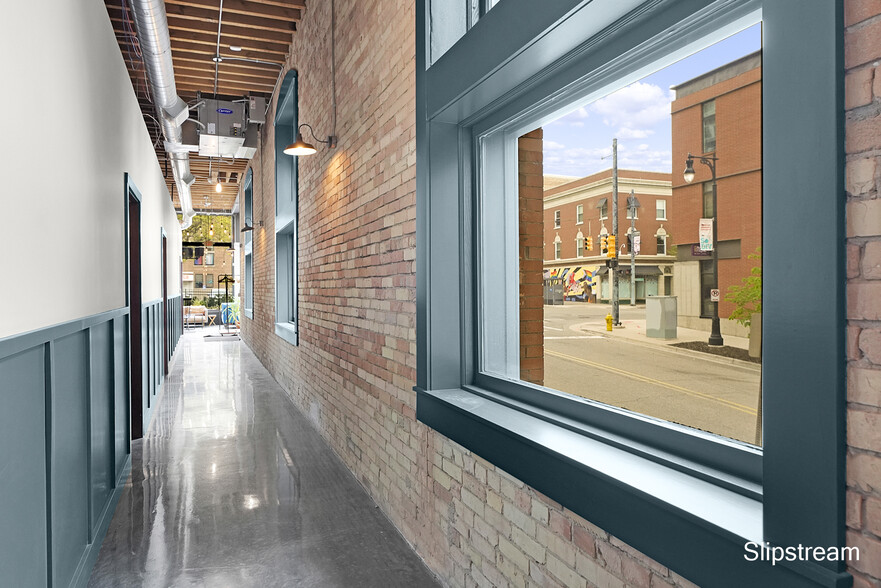 More Photos Of 25 S Division Ave, Grand Rapids Office For Sale