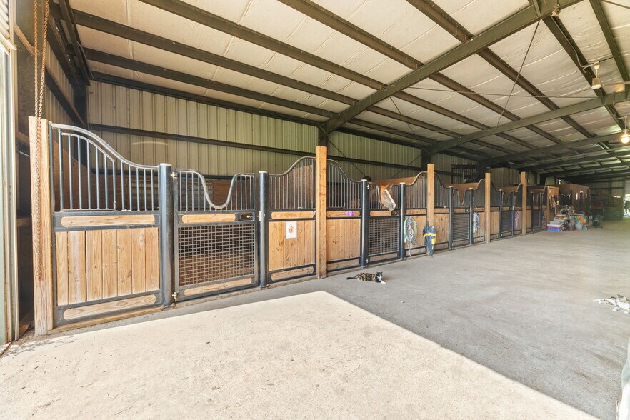 More Photos Of 1226 County Road 201A, Angleton Land For Sale