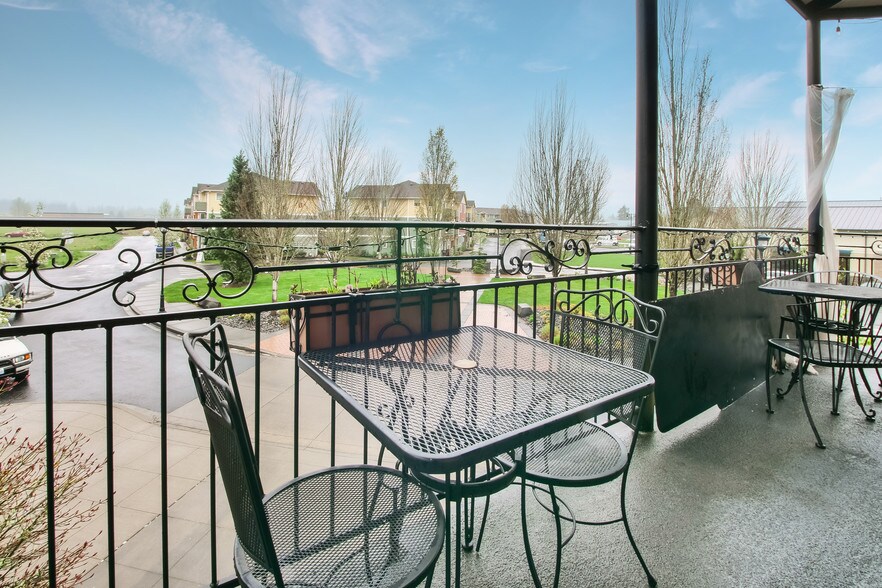 More Photos Of 819 SE 14th Loop, Battle Ground Office For Lease