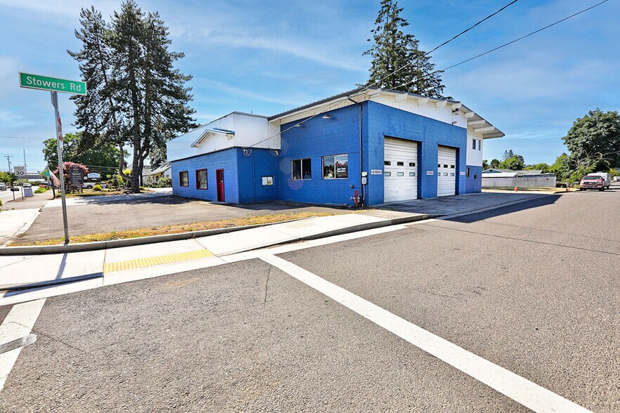 More Photos Of 804 E Main St, Molalla Auto Repair For Sale