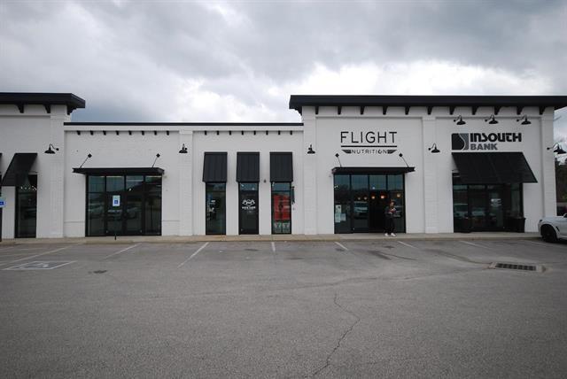 More Photos Of 1348 Union University Dr, Jackson Storefront Retail Office For Lease