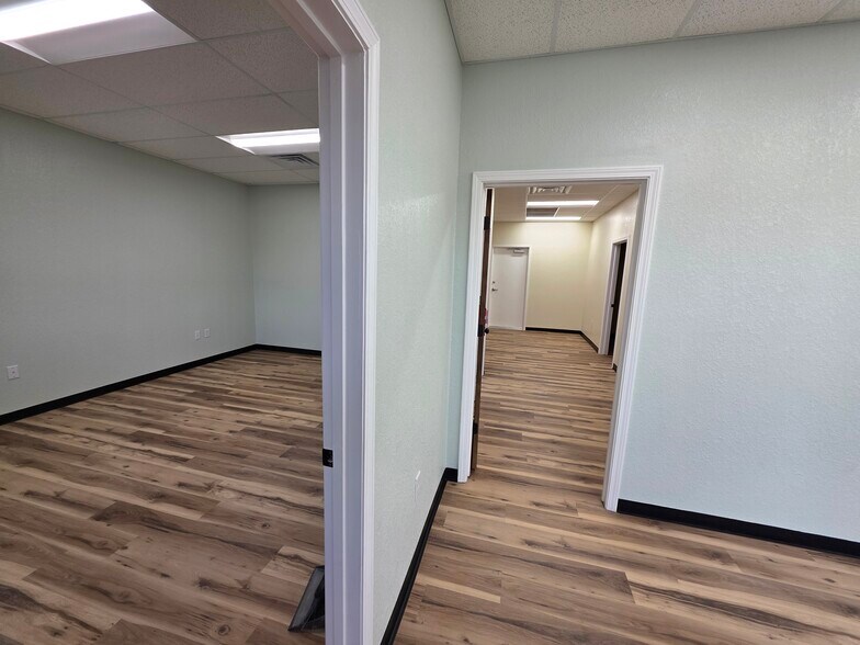More Photos Of 5300 S Zero St, Fort Smith Storefront Retail Office For Sale