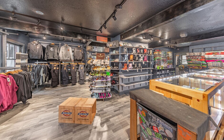 More Photos Of 3542 Lake Tahoe Blvd, South Lake Tahoe Restaurant For Sale