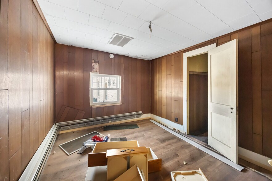 More Photos Of 2805 NY-49, Blossvale Restaurant For Sale