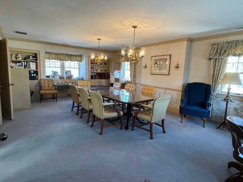 More Photos Of 169 Old Zion Rd, North East Office Residential For Sale