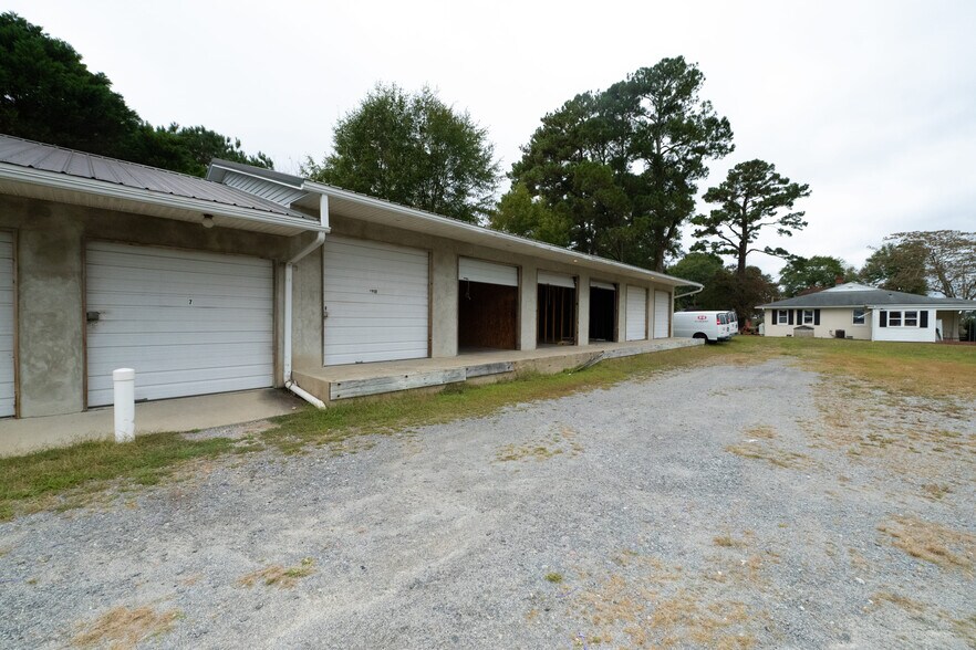 More Photos Of 1886 US HWY 17, Williamston Self Storage For Sale