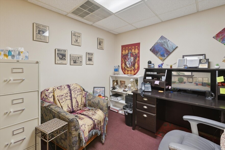 More Photos Of 615 S Euclid Ave, Bay City Medical For Sale