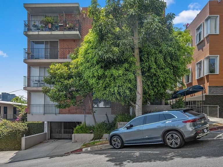 More Photos Of 1211 Horn Ave, West Hollywood Apartments For Sale